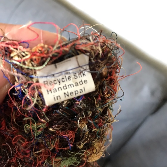 🦄 Silk Knot Winter Scarf from Nepal - Picture 2 of 6